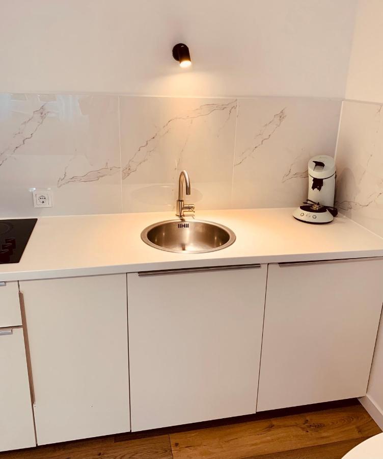 Gaestehaus Zur Uni Klinik Exklusives Apartment Mit Kueche Und Badezimmer Hombourg Extérieur photo